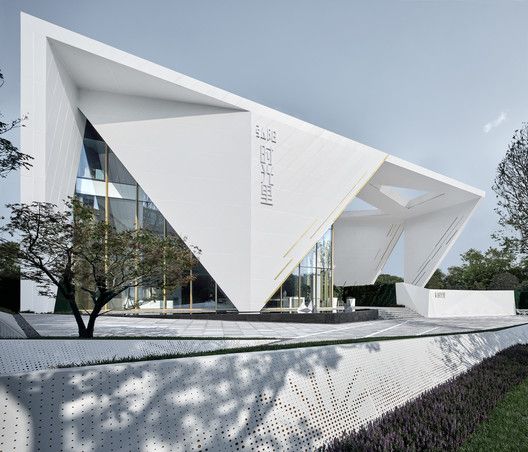Rsun Sales Center _ BENJAI Architectural Design